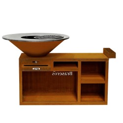 Avec sa grille centrale (incluse), le brasero plancha Le Couteau permet de multiplier et varier les recettes.