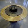 Contour en bois pour brasero plancha en situation (accessoires vendus séparément).