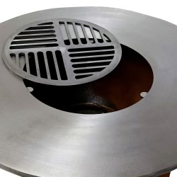 La grille centrale intérieure mesure 44.5cm et est amovible.
