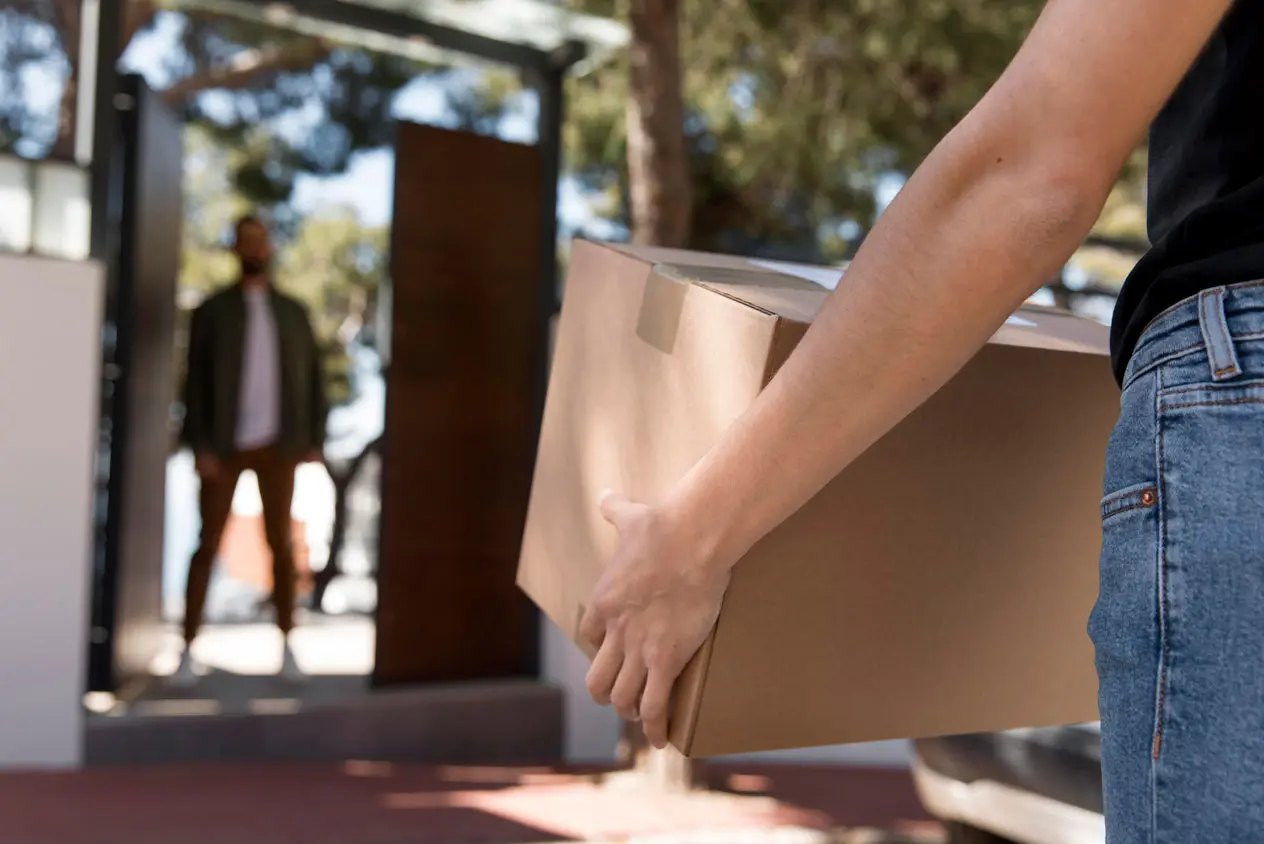 carton livré chez un client