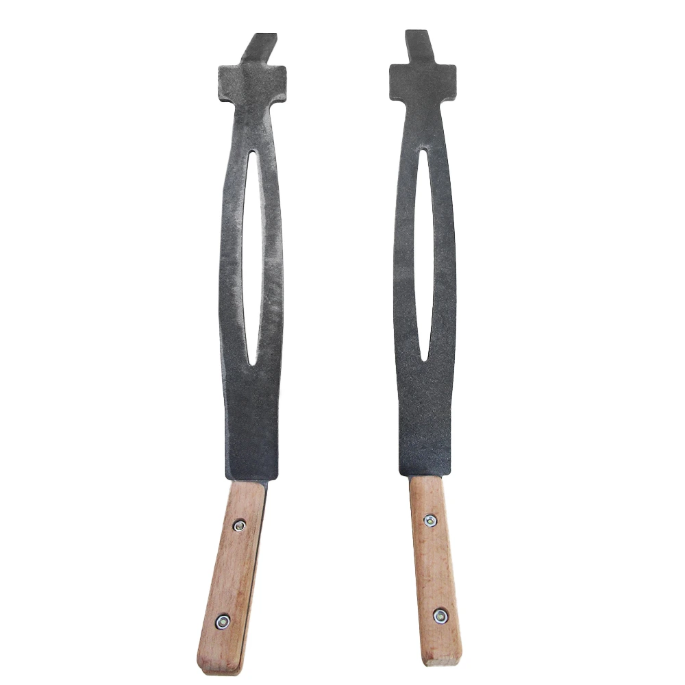 pince leve grille pour brasero plancha en acier corten